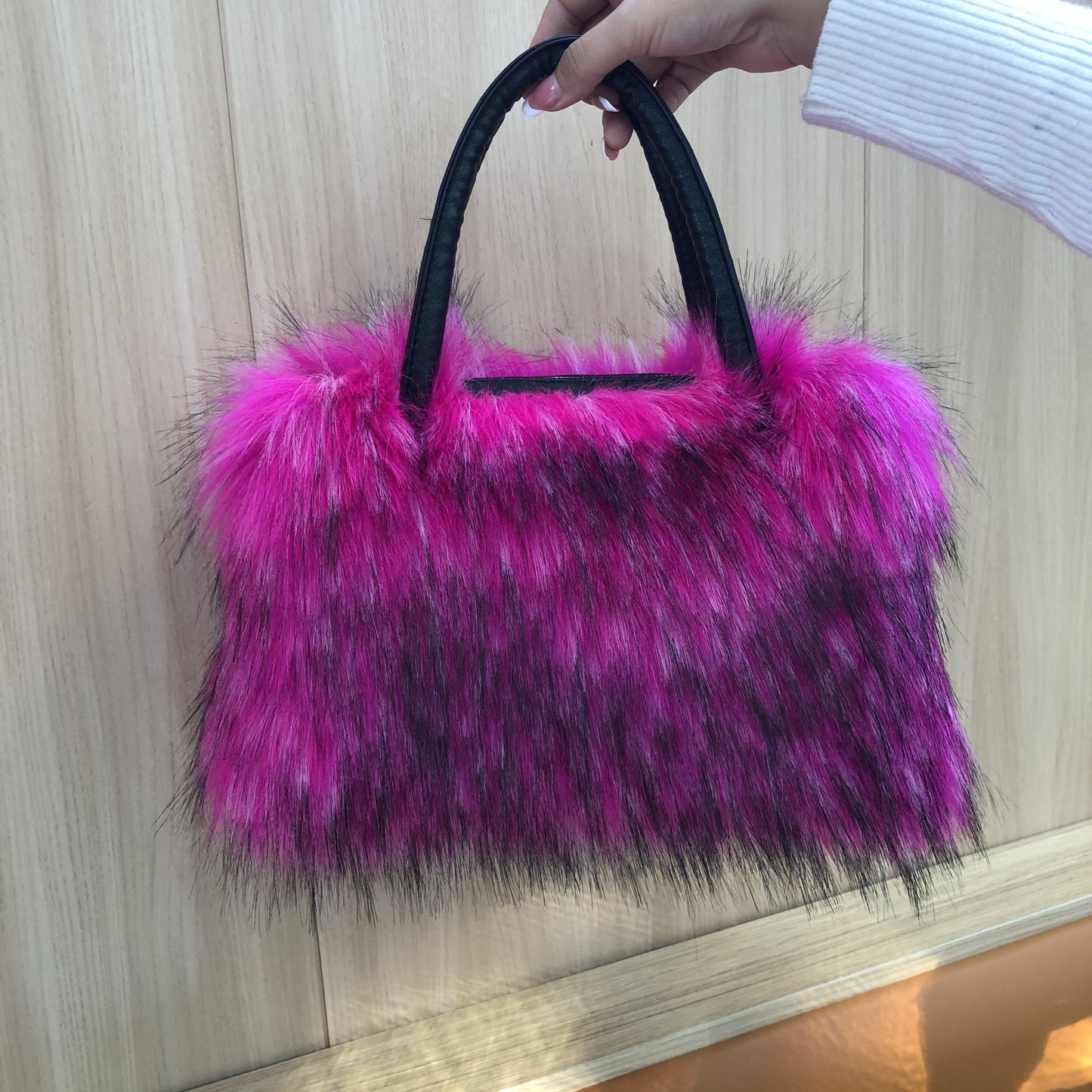 Trendy Faux Fur Tote Bag, Y2K Plush Shoulder Bag, Women's Fluffy Handbag For Street Wear